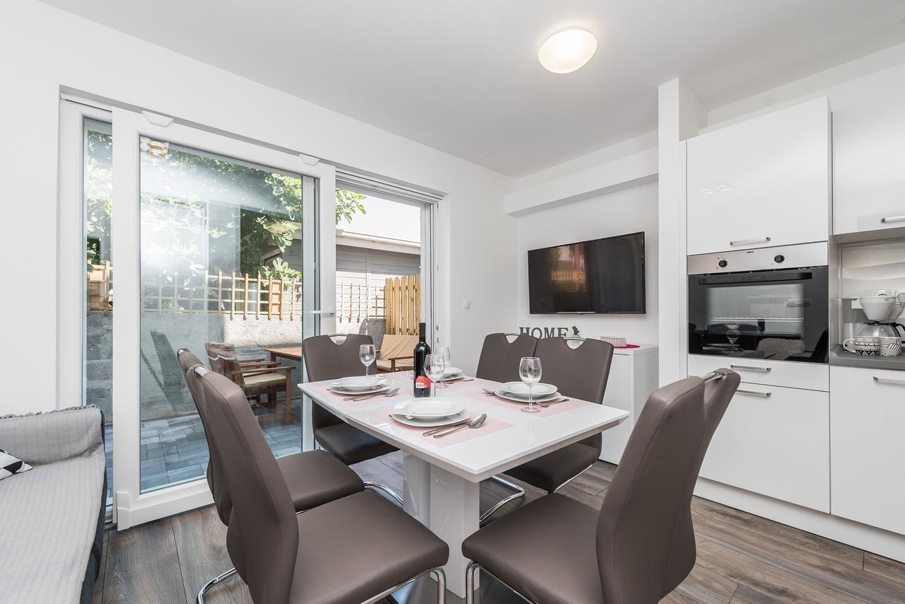 Apartments Janice Pakoštane Extérieur photo