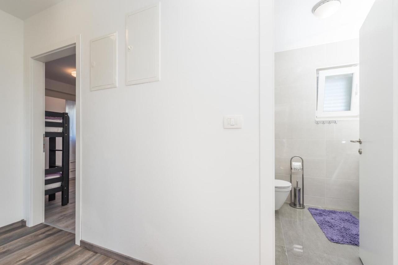 Apartments Janice Pakoštane Extérieur photo