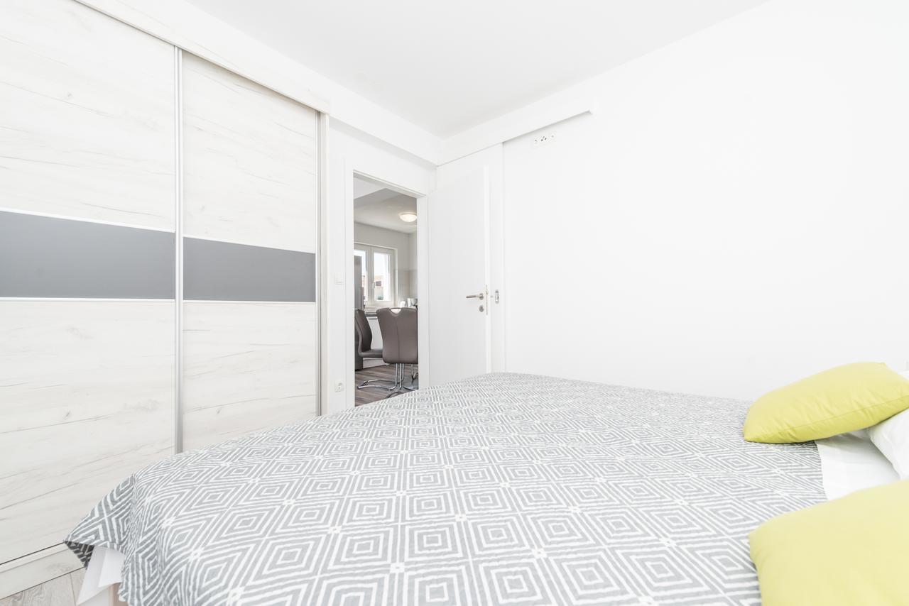 Apartments Janice Pakoštane Extérieur photo